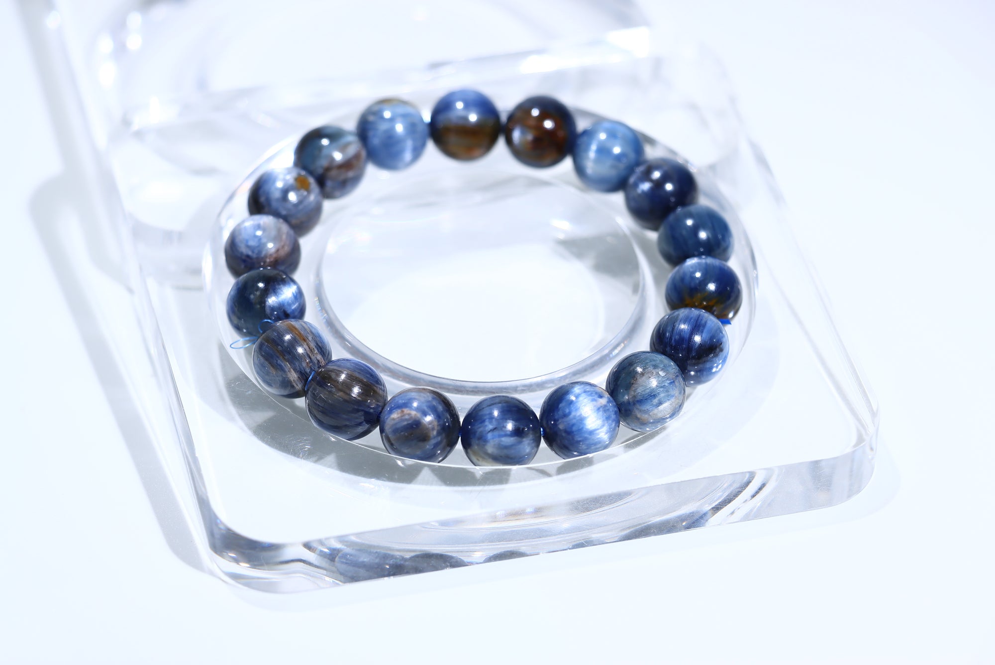 Kynite Crystal Bracelet