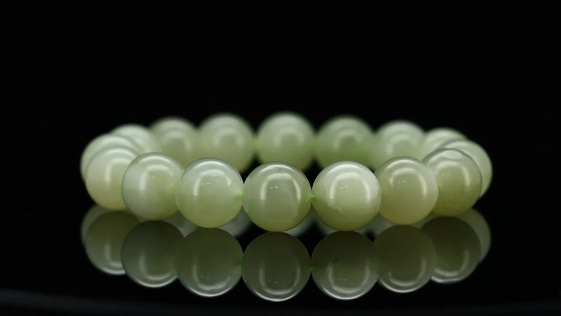 He Tian Jade Bracelet - Dou_Crystal jewelry